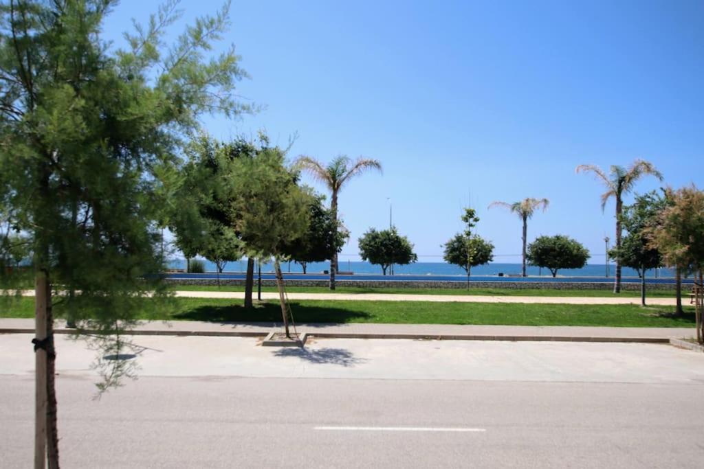 Apartamento Playa Valle Niza Málaga Dış mekan fotoğraf